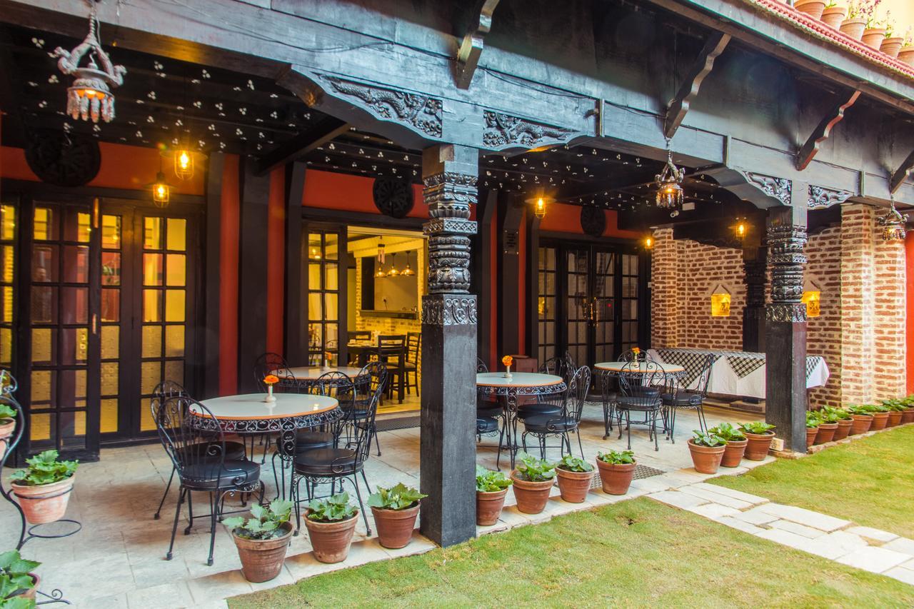 Harati Manor Inn Katmandou Extérieur photo